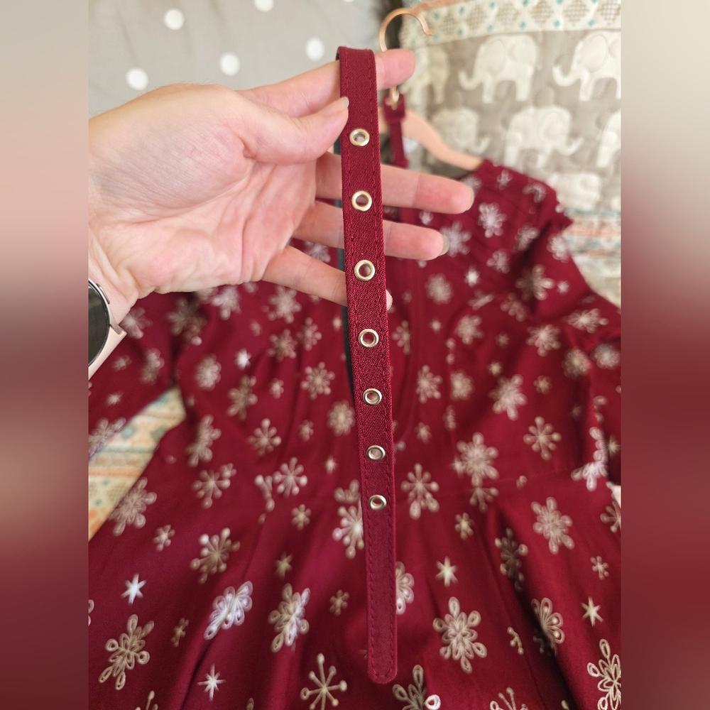 Unique Vintage Red with Silver Snowflakes Fit & Flare Winter Dress NWOT - Picture 14 of 16